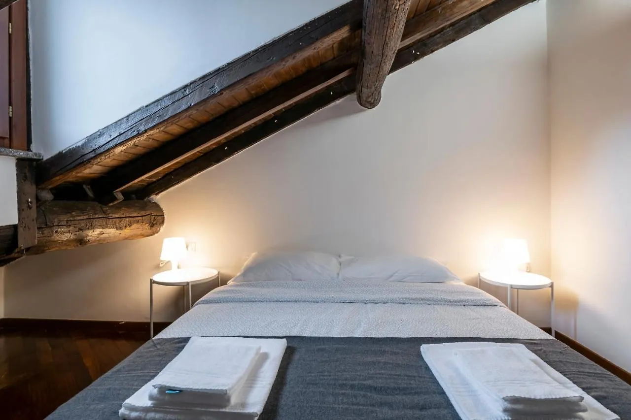 Apartman Molino Delle Armi 13 By Yoof Hotel Milánó